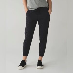 Lululemon &go On The Go Jogger (Lined) Black - Size 4